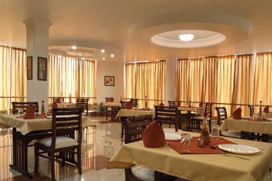 Polo Regency Hotel Sundarnagar Exterior photo